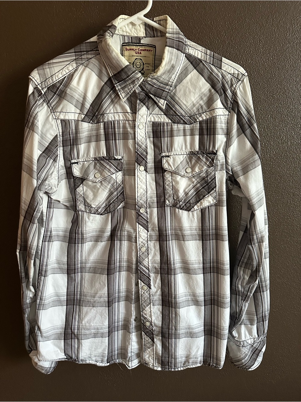 Men's Plaid Button-Down Shirt in White and Gray